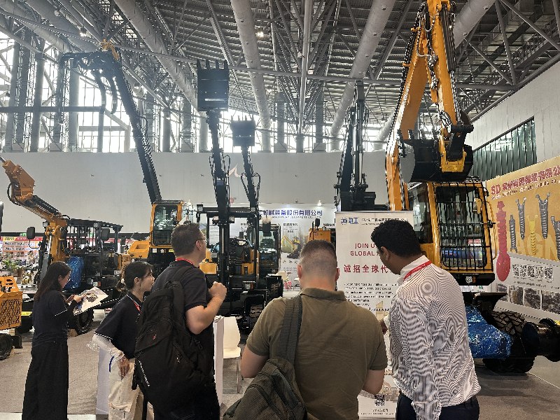 Specialized Guide for Railway Track Excavators: Selection, Application and Technical Analysis