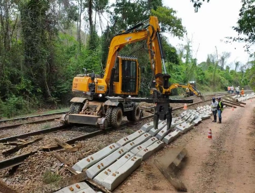 Railway Engineering Partner: A Railway Excavator Designed Specifically for Railway Challenges
